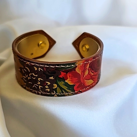Patricia Nash Gold Floral  Necklace and Leather Cuff Bracelet  Set - Picture 4 of 7